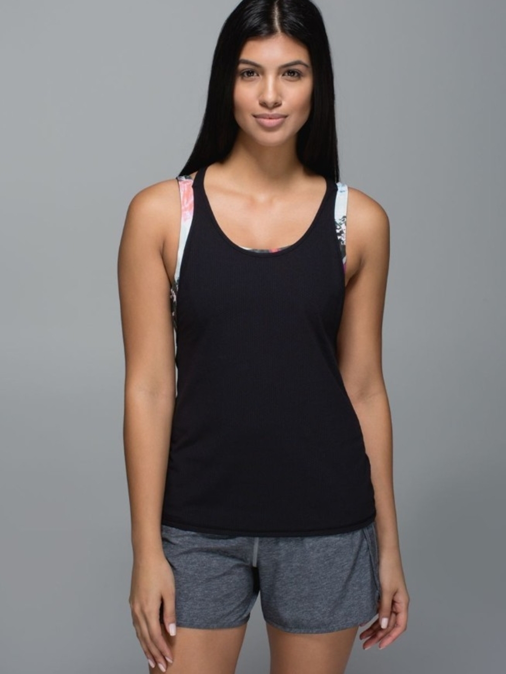 Lululemon All Sport Support Tank Size 4 in Black Pigment Wave Multi